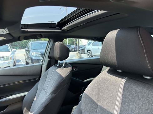 Used 2024 Honda Accord Sport image 9