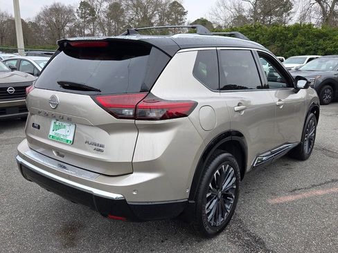 New 2026 Nissan Rogue Platinum image 10
