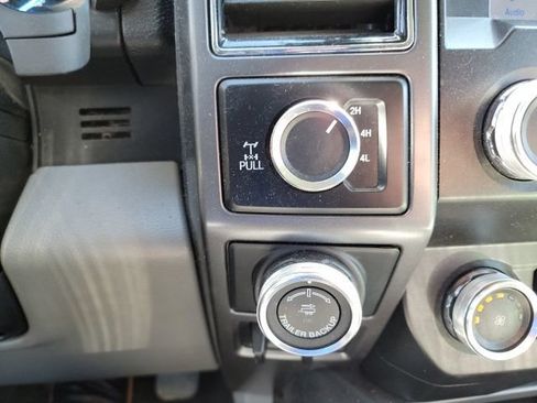 Used 2020 Ford F150 XLT w/ Equipment Group 302A Luxury AWD/4WD image 14