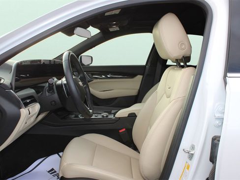 Used 2025 Cadillac CT5 Premium Luxury image 11