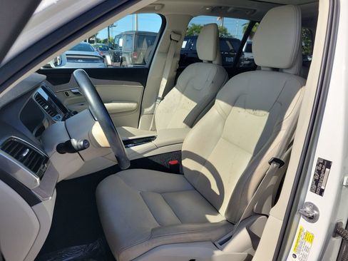 Used 2023 Volvo XC90 B6 Plus w/ Protection Package Premier AWD/4WD image 16
