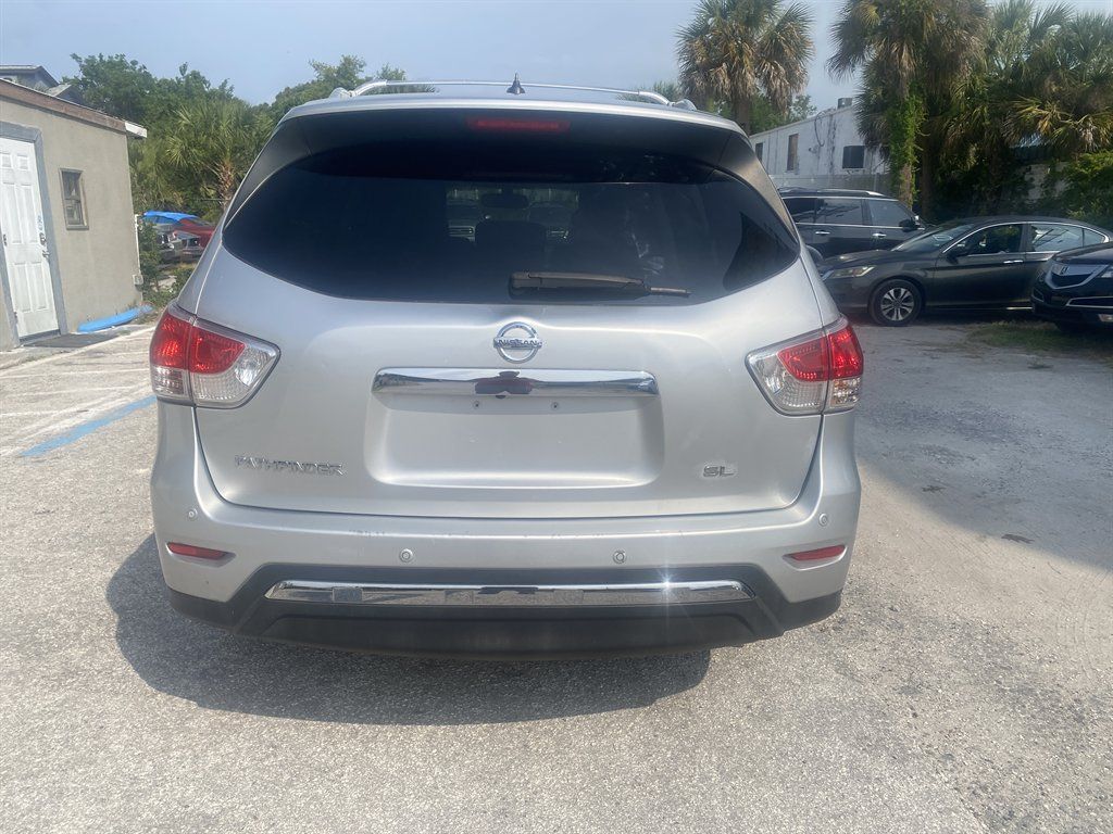 Used 2013 Nissan Pathfinder SL FWD image 6