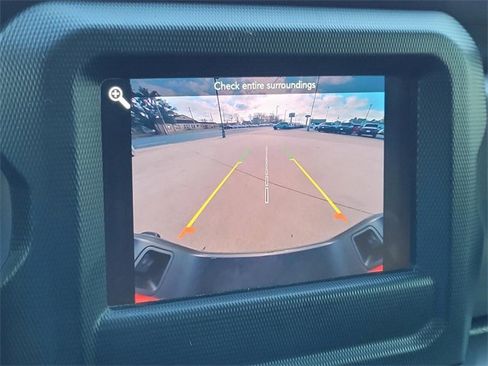 Used 2023 Jeep Gladiator Willys image 24