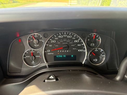 Used 2023 Chevrolet Express 3500 LS RWD image 22