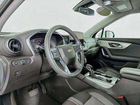 Used 2025 Chevrolet Blazer LT FWD image 14