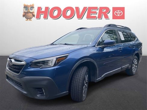 Used 2020 Subaru Outback Premium image 6