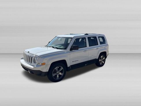 Used 2016 Jeep Patriot High Altitude FWD image 7