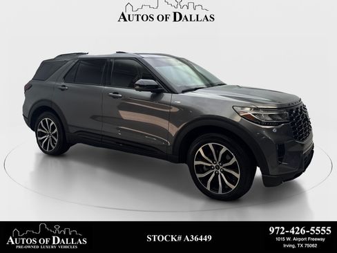 Used 2025 Ford Explorer ST-Line w/ Premium Package RWD image 1