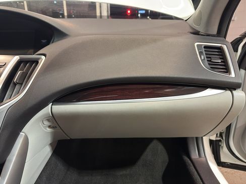 Used 2015 Acura TLX image 24