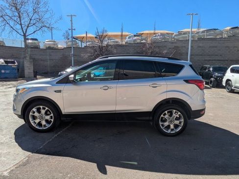 Used 2019 Ford Escape SEL image 8