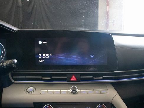 Used 2021 Hyundai Elantra Limited w/ Cargo Package image 33