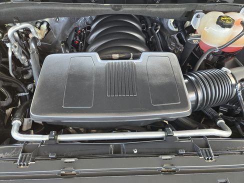 Used 2024 GMC Yukon Denali RWD image 32