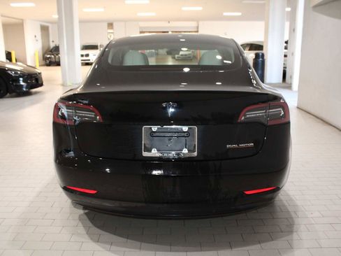 Used 2023 Tesla Model 3 Performance image 5