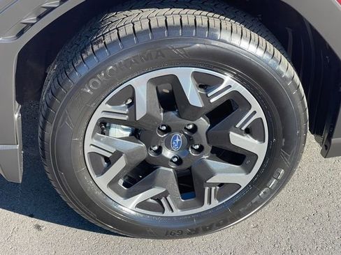 Certified 2025 Subaru Forester Premium w/ Protection Package image 29