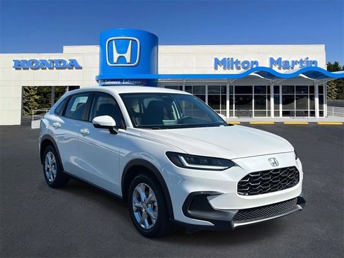 Certified 2025 Honda HR-V LX image 1