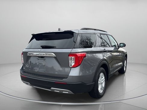 Certified 2023 Ford Explorer XLT w/ Equipment Group 202A image 3