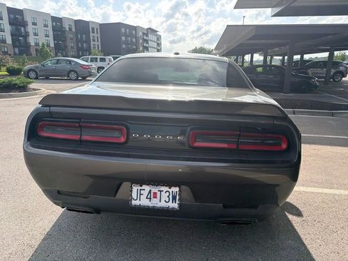Used 2018 Dodge Challenger R/T RWD image 6