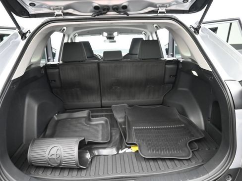 Used 2025 Toyota RAV4 LE FWD image 20