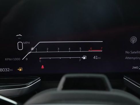 Used 2025 Cadillac Escalade ESV Sport w/ Touring Package image 21