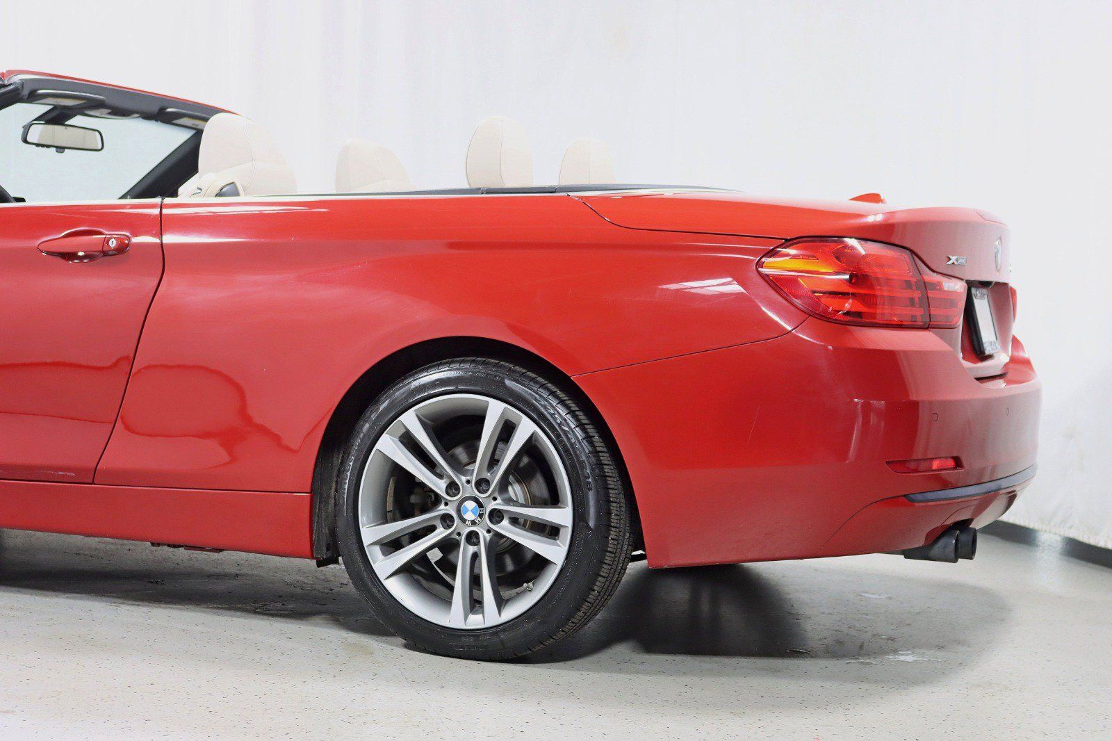 Used 2017 BMW 430i xDrive Convertible AWD/4WD image 9