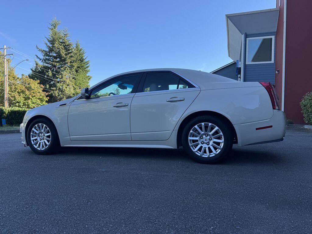 Used 2011 Cadillac CTS Luxury AWD/4WD image 5