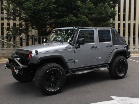 Used 2014 Jeep Wrangler Unlimited Sport w/ Quick Order Package 23S image 11