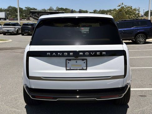 New 2026 Land Rover Range Rover SE AWD/4WD image 4