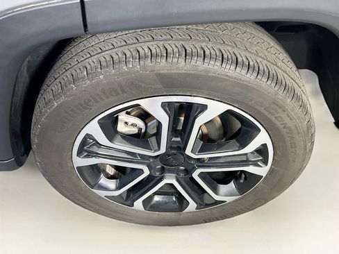 Used 2022 Jeep Compass Limited w/ Sun and Sound Group AWD/4WD image 30