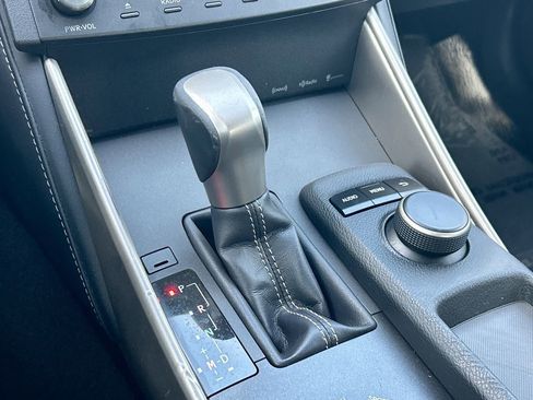 Used 2016 Lexus IS 200t RWD image 19