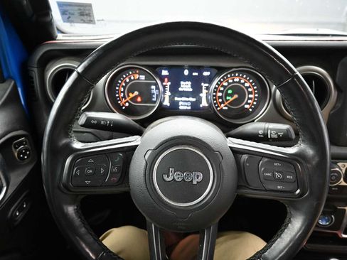 Used 2021 Jeep Gladiator Sport image 11