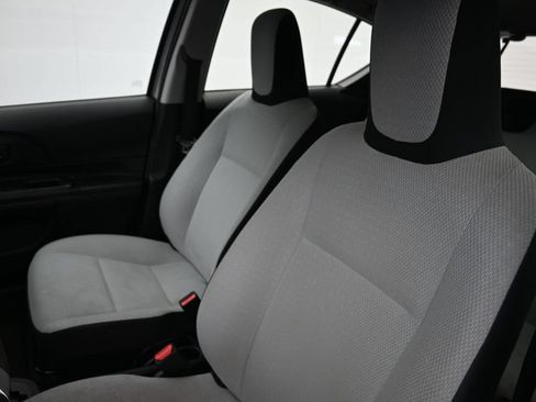 Used 2016 Toyota Prius C One FWD image 11