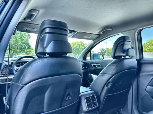 Used 2024 Kia Sportage EX FWD image 23