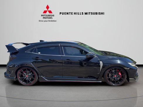 Used 2019 Honda Civic Type R image 4