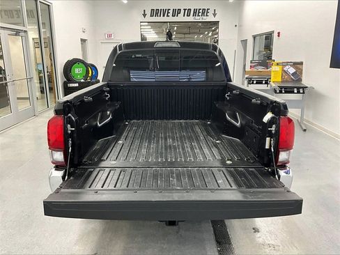 Used 2023 Toyota Tacoma SR5 image 29