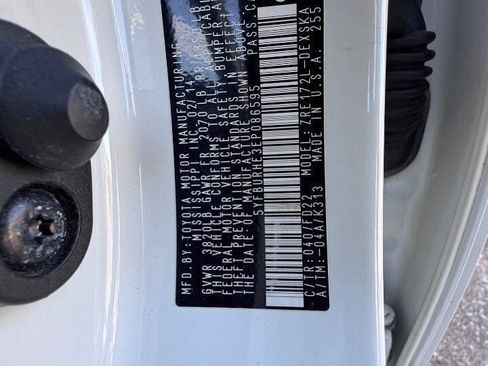 Used 2014 Toyota Corolla S w/ Driver Convenience Package image 29