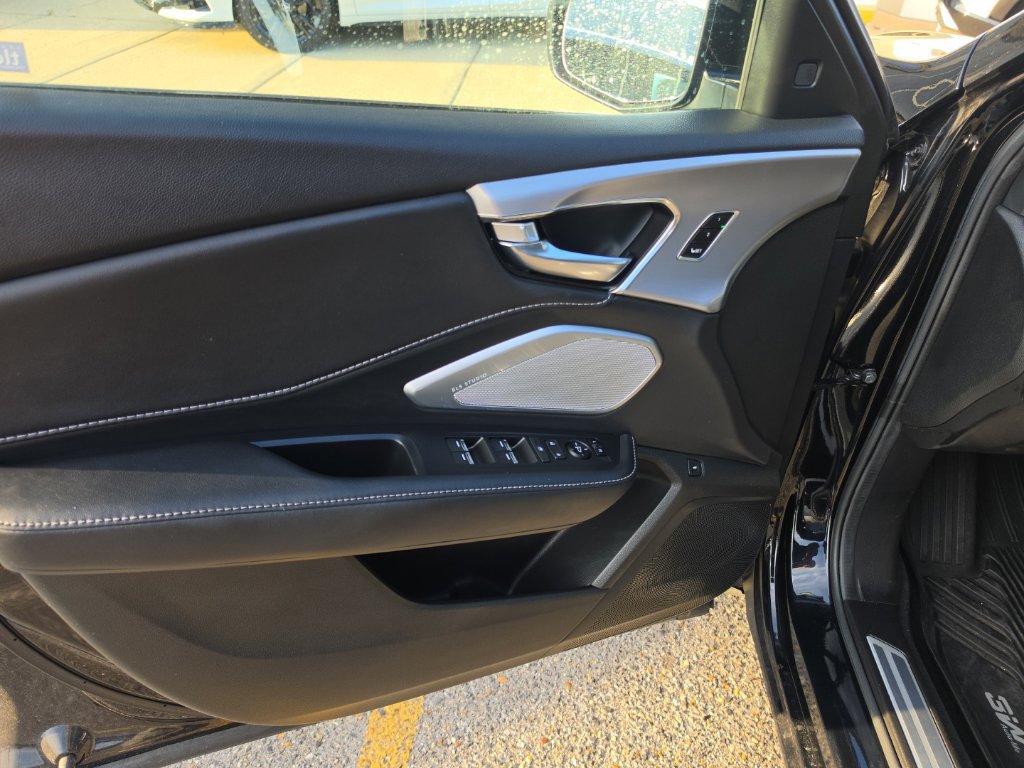 Certified 2024 Acura RDX w/ Technology Package AWD/4WD image 9
