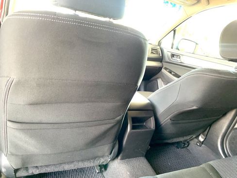 Used 2017 Subaru Outback 2.5i Premium image 14