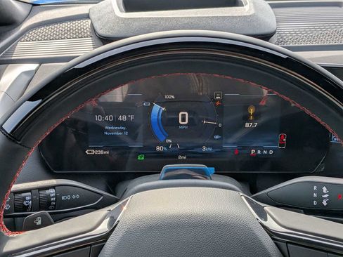 New 2026 Chevrolet Equinox EV RS image 32