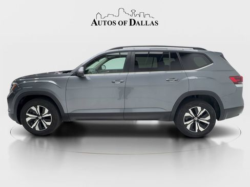 Used 2025 Volkswagen Atlas SE FWD image 5