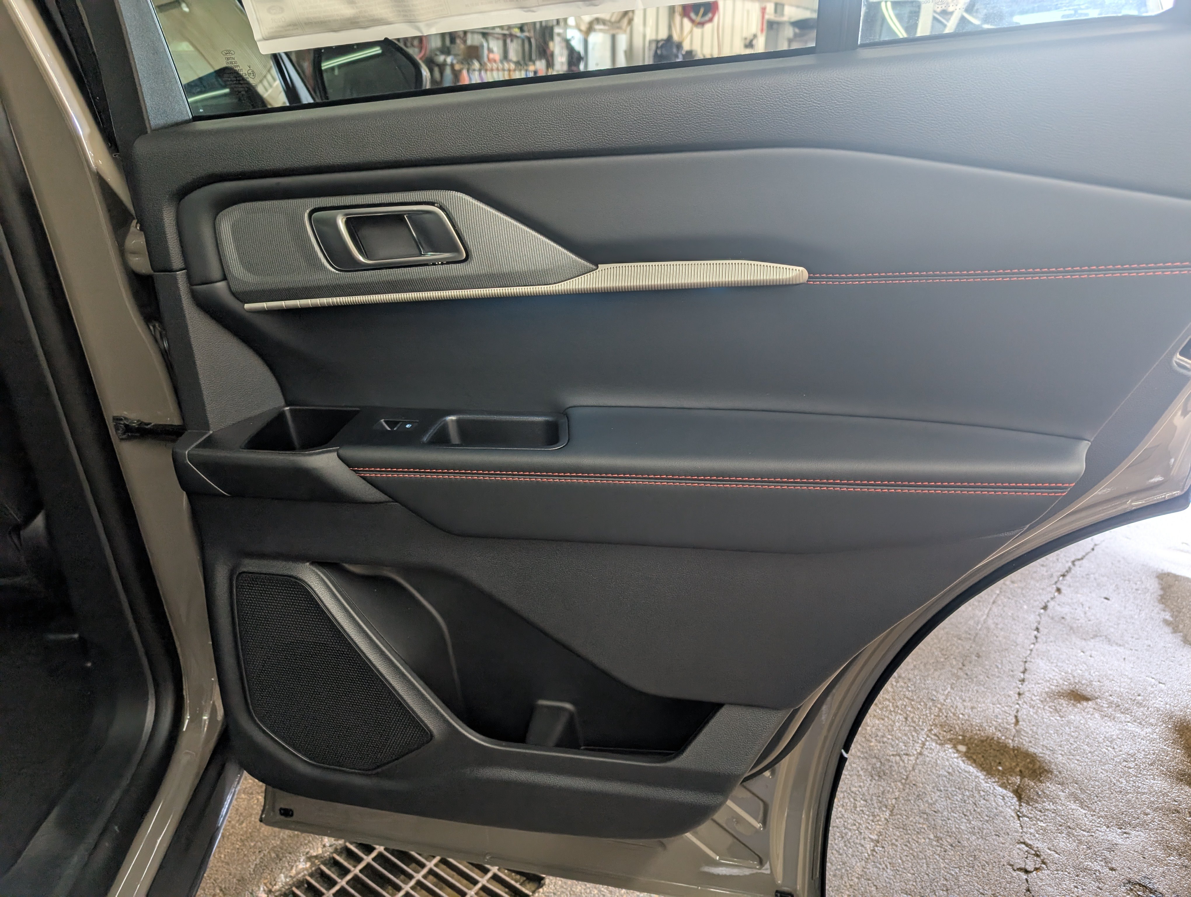 New 2027 Ford Explorer ST-Line w/ Premium Package AWD/4WD image 5