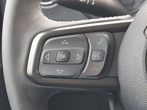 Used 2025 Jeep Wrangler Unlimited Rubicon w/ Safety Group image 17