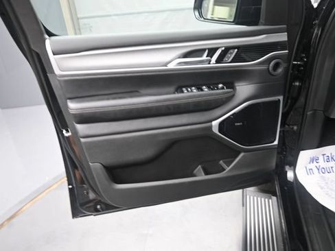 New 2026 Jeep Grand Wagoneer Limited AWD/4WD image 12