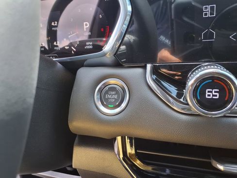 New 2025 GMC Canyon Elevation w/ Convenience Package image 12