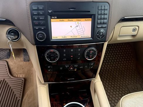 Used 2010 Mercedes-Benz GL 450 4MATIC w/ Premium 1 Pkg image 13