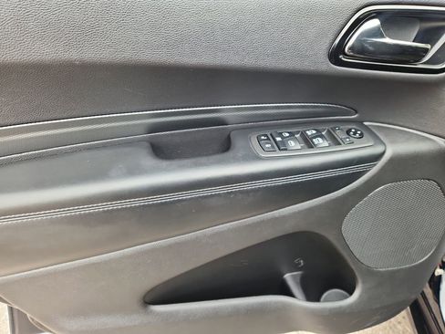 Used 2021 Dodge Durango GT w/ Blacktop Package image 6