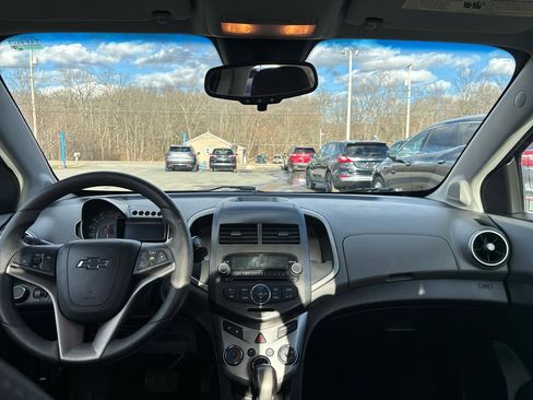 Used 2013 Chevrolet Sonic LT image 34