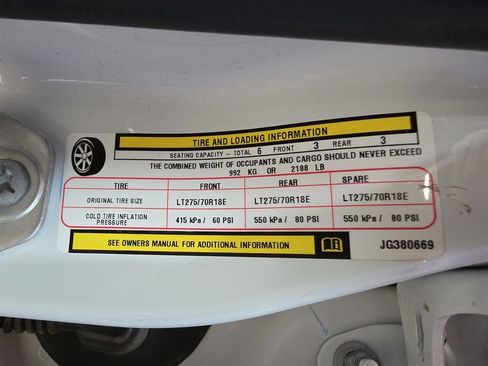 Used 2018 RAM 2500 Tradesman w/ Chrome Appearance Group AWD/4WD image 28