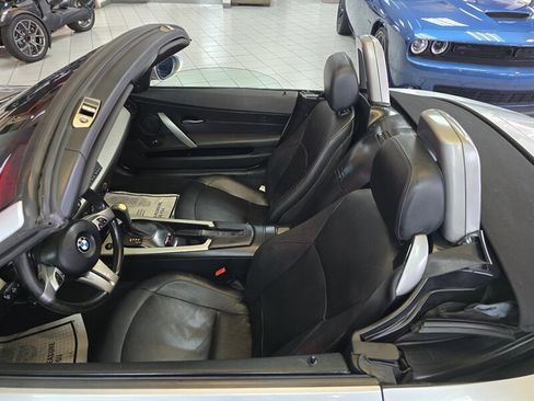 Used 2005 BMW Z4 3.0i image 22