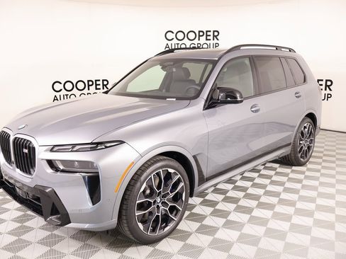 New 2026 BMW X7 M60i image 10