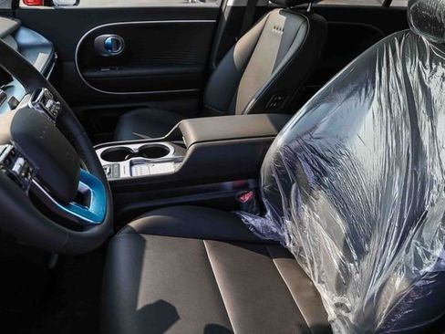 New 2026 Hyundai Ioniq 9 SEL image 17